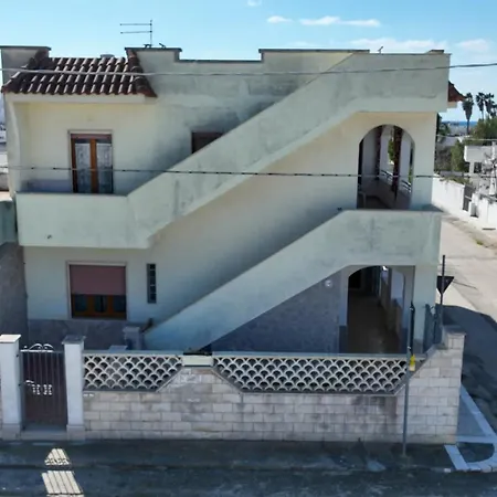 Casa Giglio 1 Dx A 200 Mt Dalla Di Scala Di Furno Porto Cesareo Torre Lapillo